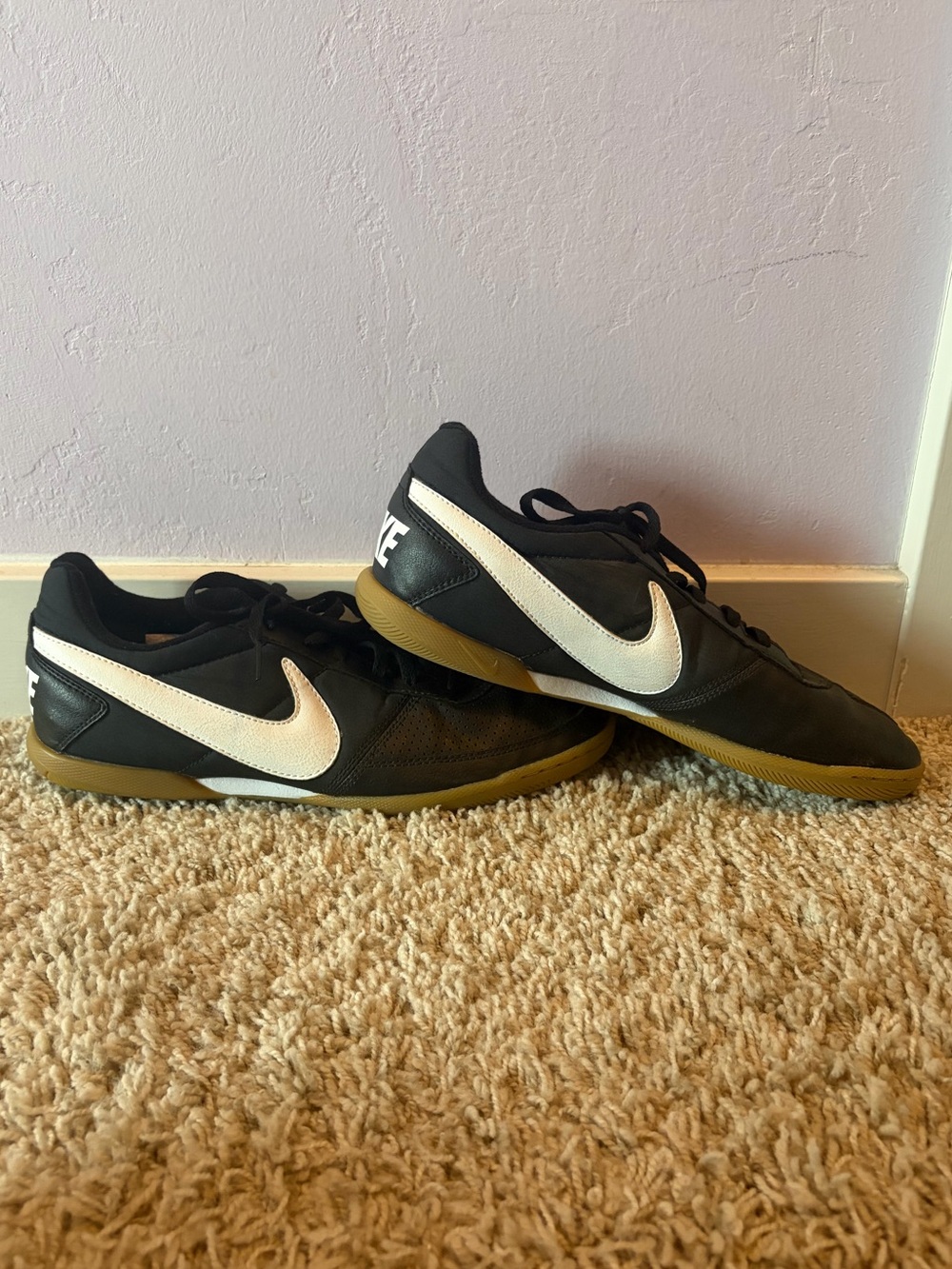 Nike Davinho Indoor Soccer Shoes